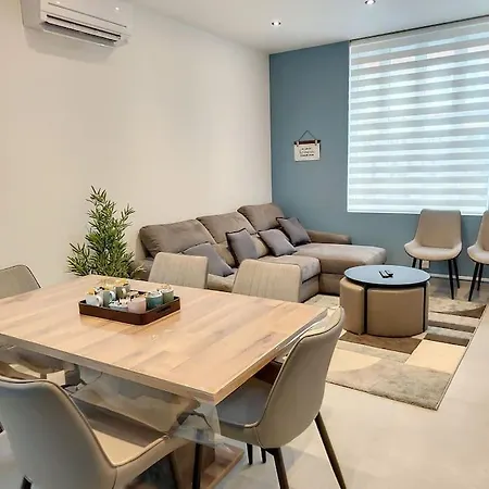 Maison Proche Centre Clim Jardin Wifi 8 Personnes *