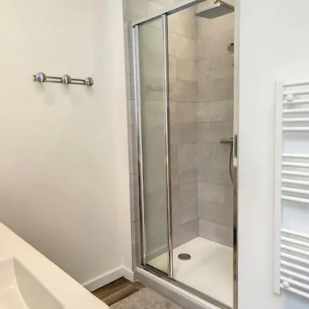 Maison Proche Centre Clim Jardin Wifi 8 Personnes * Amiens