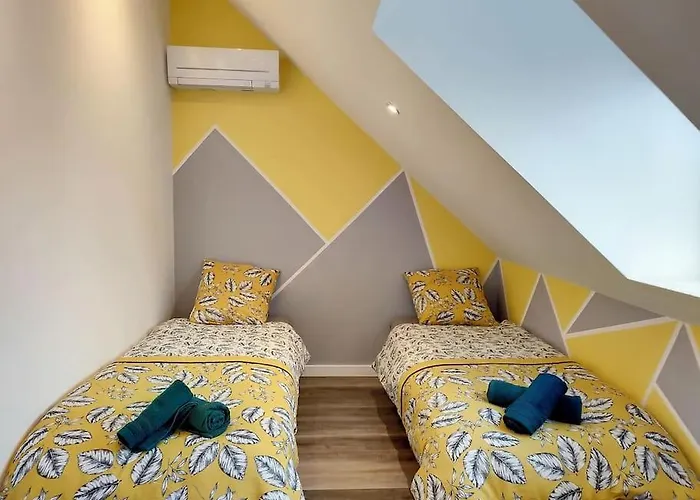 Vakantiehuis Maison Proche Centre Clim Jardin Wifi 8 Personnes Amiens