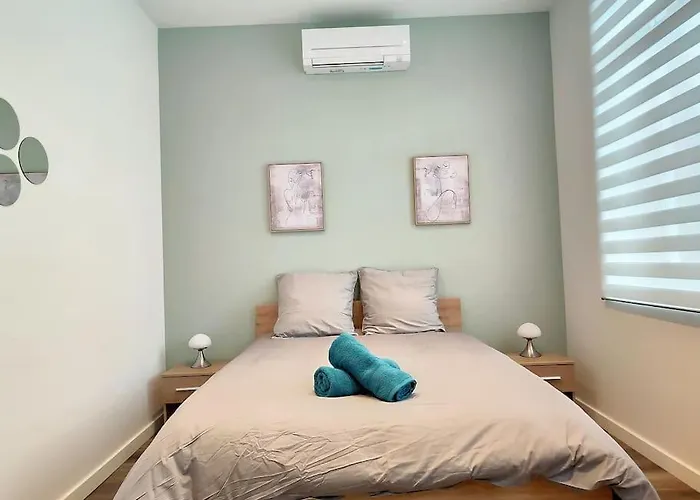 Maison Proche Centre Clim Jardin Wifi 8 Personnes Vakantiehuis *